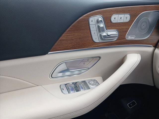 New 2026 Mercedes-Benz GLS 450 4MATIC image 16