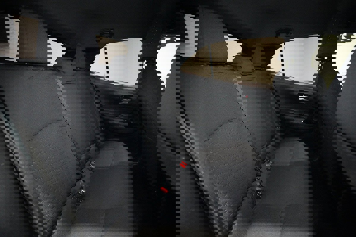 Used 2019 Toyota Corolla SE image 14