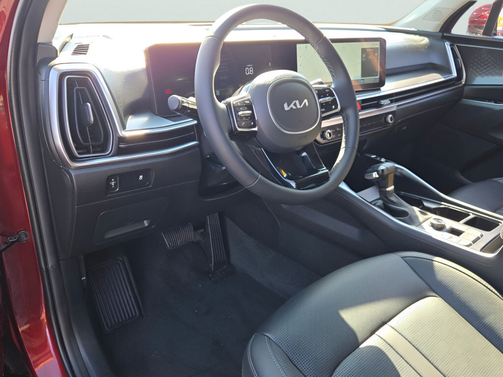 Used 2025 Kia Sorento S AWD/4WD image 27
