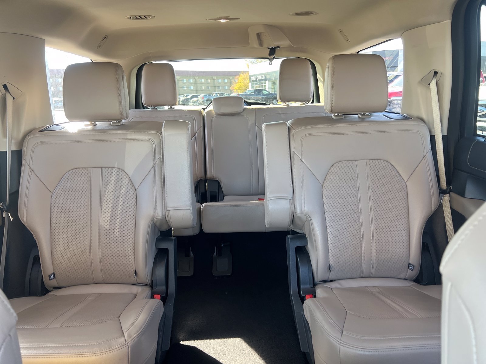 Used 2024 Ford Expedition Limited AWD/4WD image 22