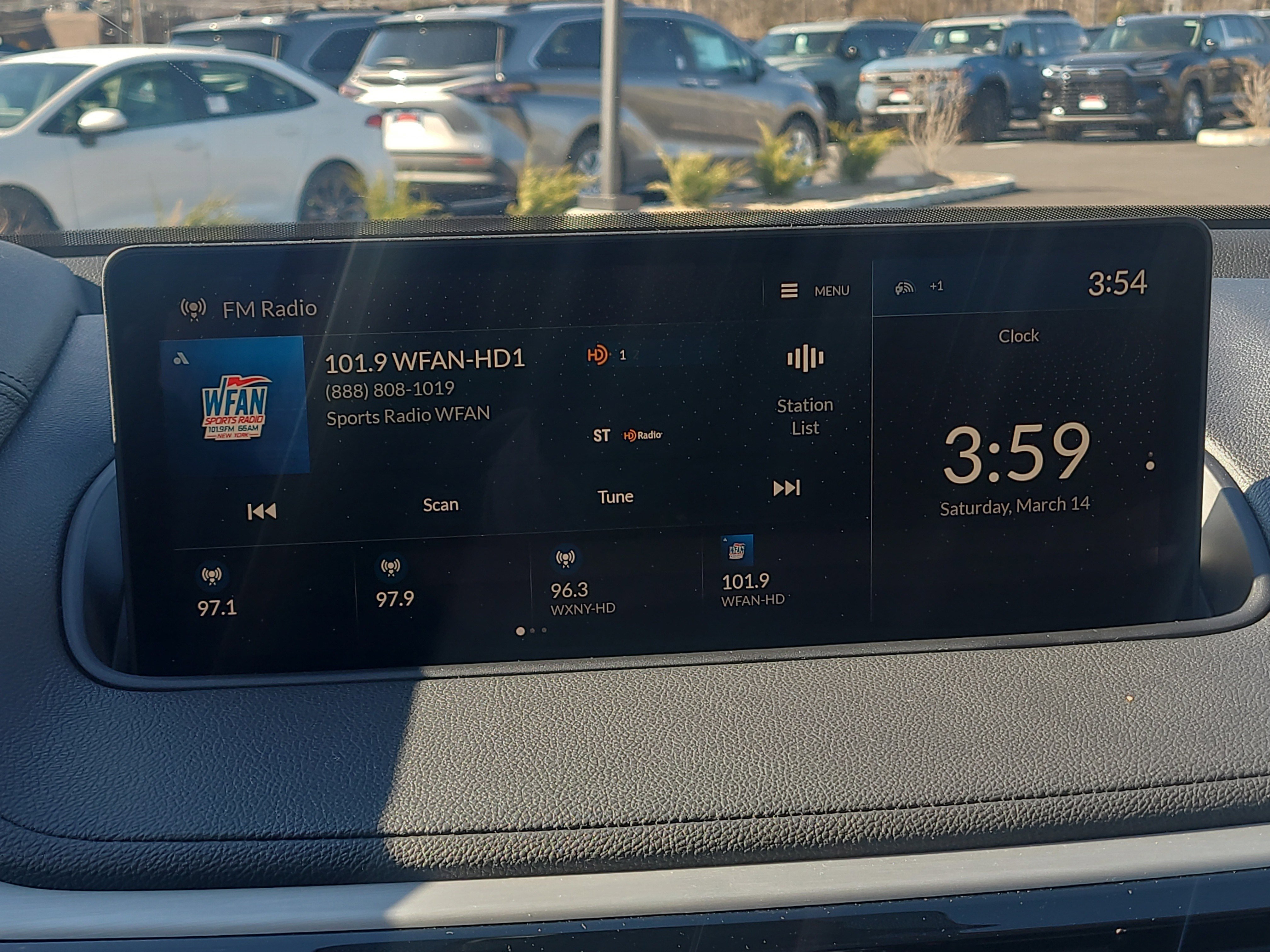 Used 2023 Acura MDX SH-AWD image 28