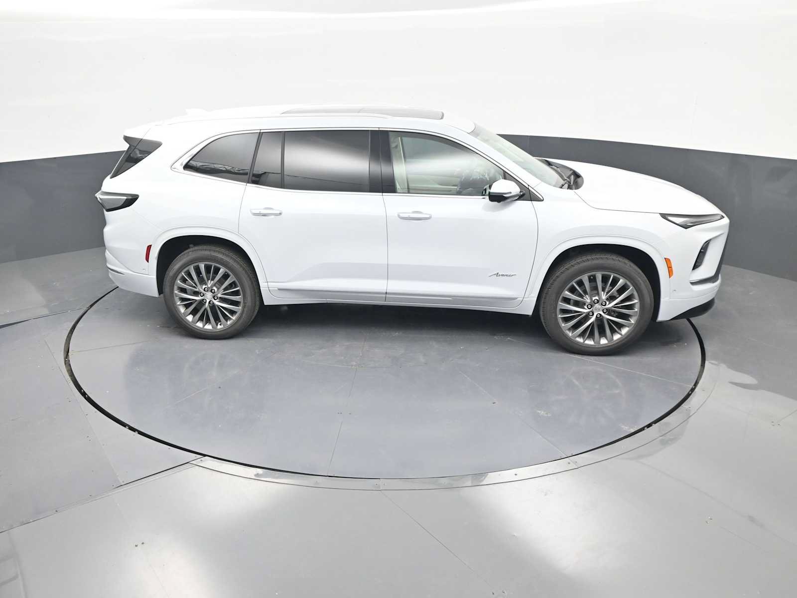 New 2026 Buick Enclave Avenir w/ Super Cruise Package AWD/4WD image 40