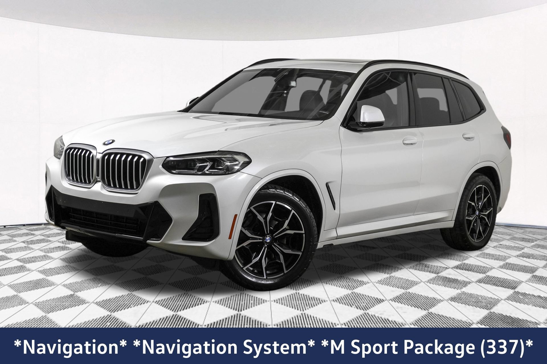 Used 2023 BMW X3 xDrive30i w/ M Sport Package AWD/4WD image 2