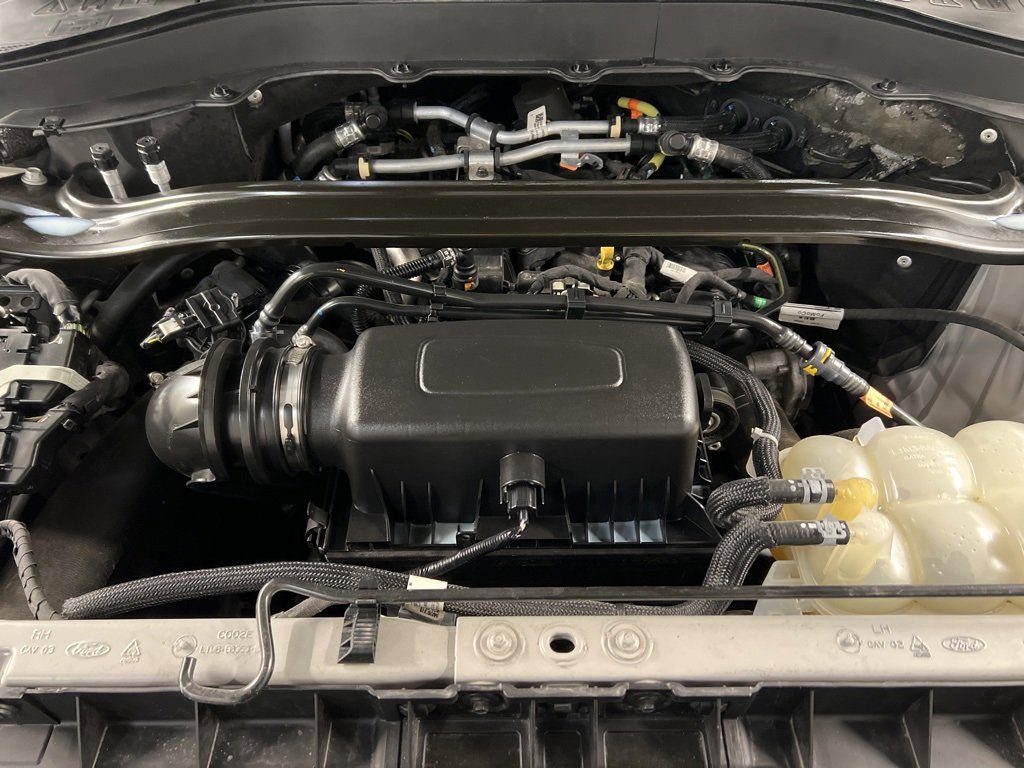 Used 2022 Ford Explorer Limited w/ Equipment Group 301A image 38