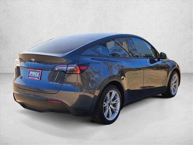 Used 2022 Tesla Model Y Long Range image 5