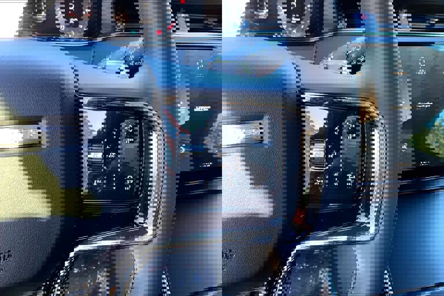 Used 2026 Land Rover Range Rover Evoque Dynamic SE image 23