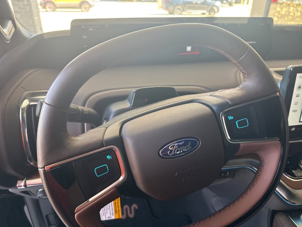 New 2025 Ford Expedition King Ranch image 12