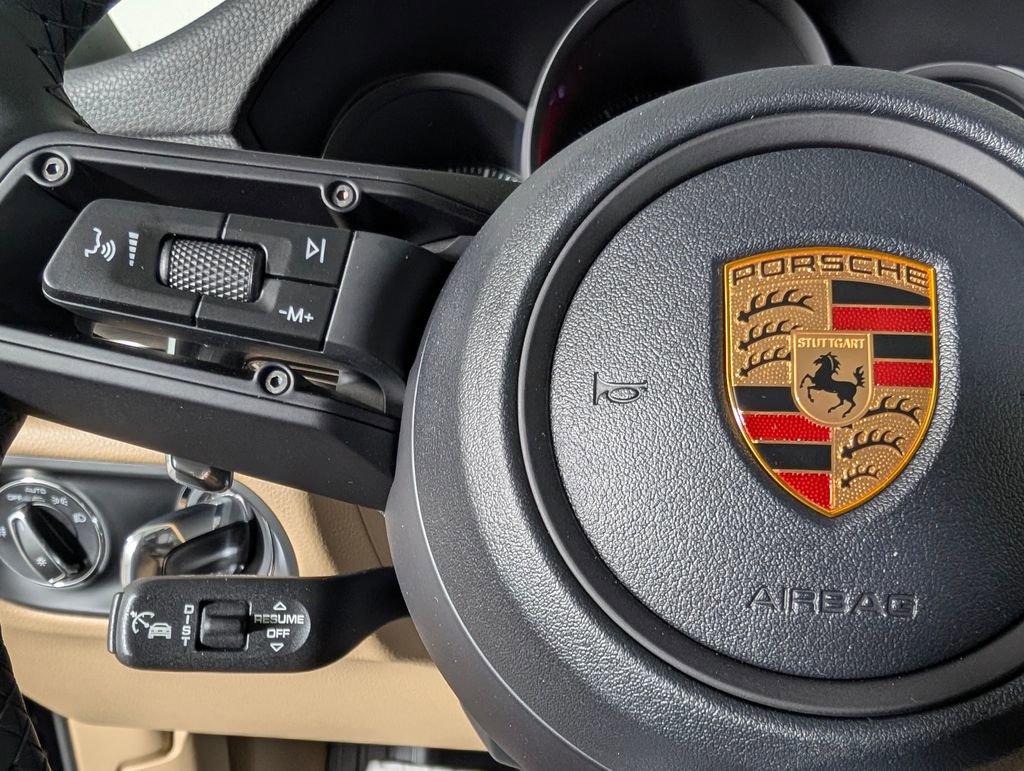 New 2026 Porsche Macan image 37