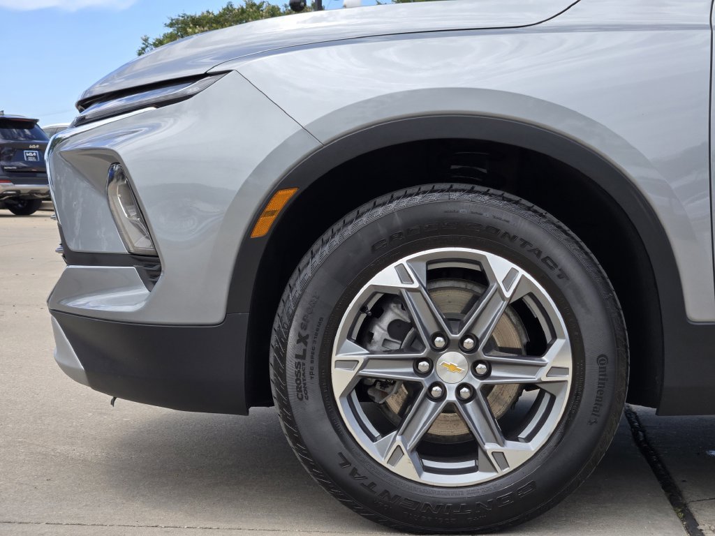 Used 2023 Chevrolet Blazer LT w/ Driver Confidence Package AWD/4WD image 15