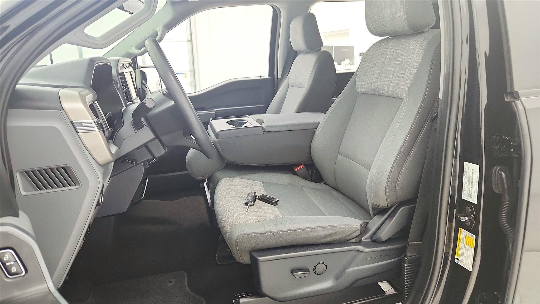 Used 2023 Ford F150 XLT RWD image 14