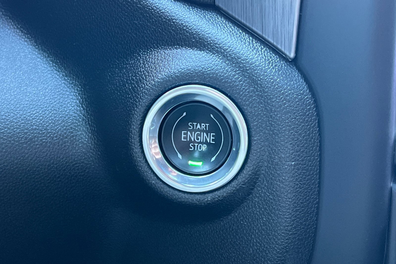 Used 2020 GMC Sierra 3500 Denali w/ Denali Ultimate Package image 31