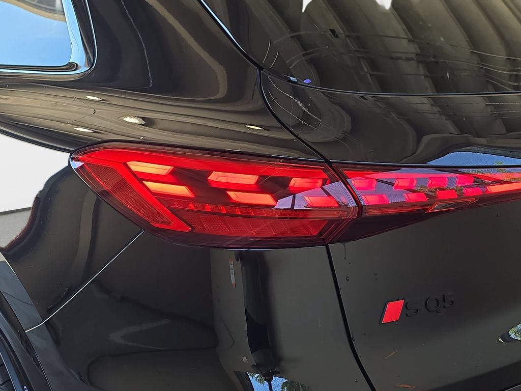 New 2026 Audi SQ5 Premium Plus AWD/4WD image 32