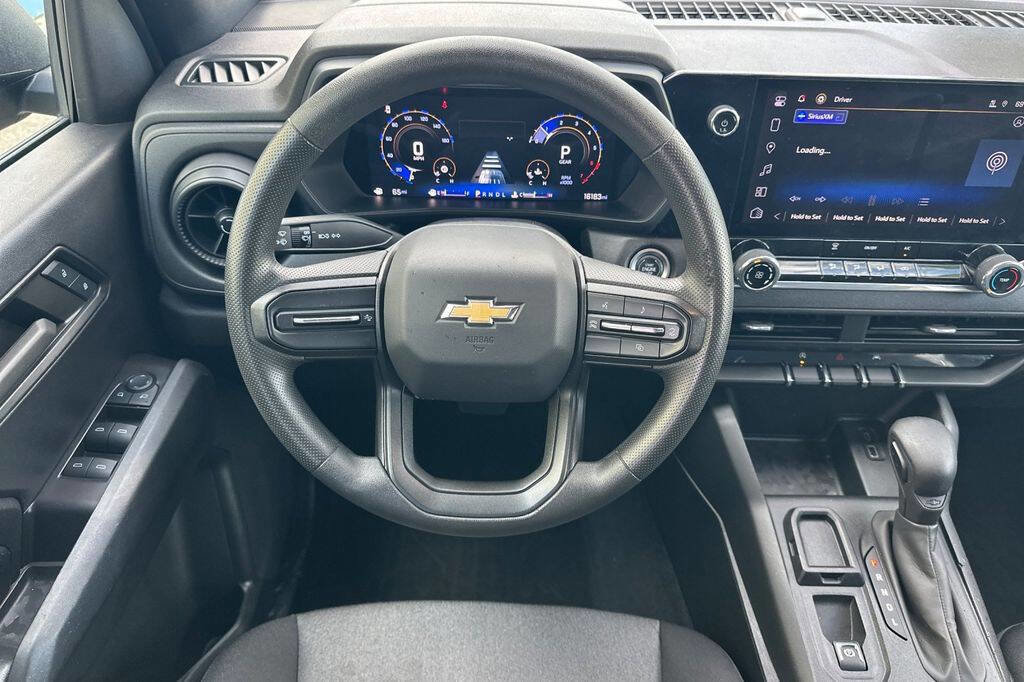 Used 2024 Chevrolet Colorado W/T image 14