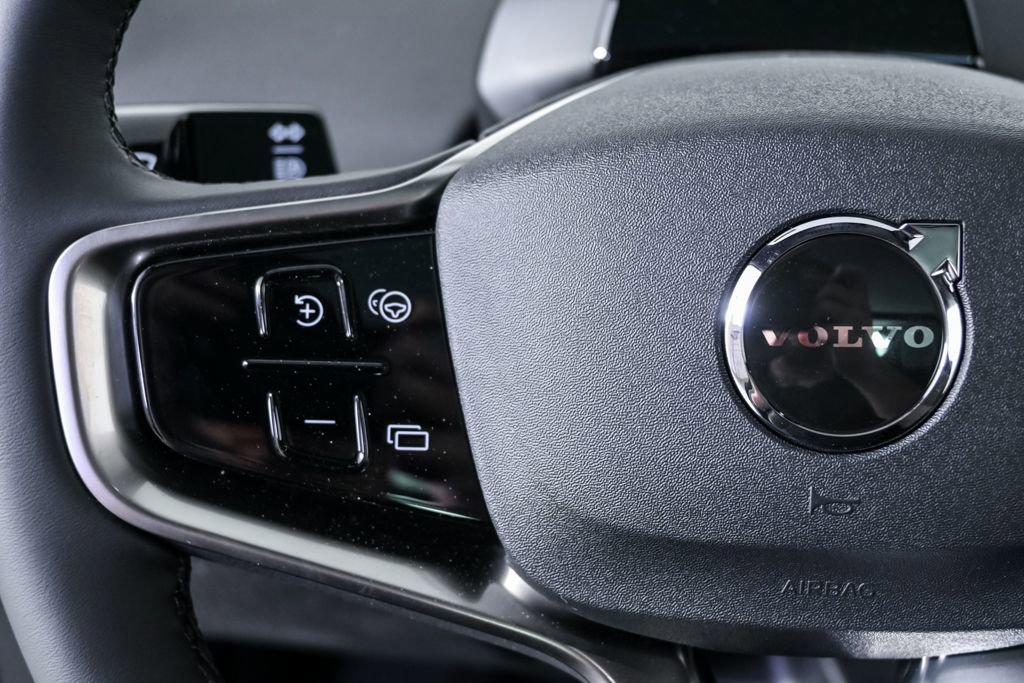 New 2026 Volvo EX30 Cross Country Ultra w/ Protection Package Premier image 9