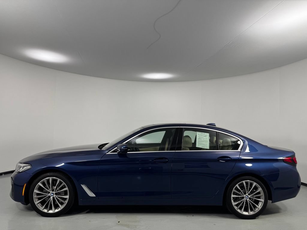 Used 2022 BMW 530i xDrive w/ Premium Package AWD/4WD image 4
