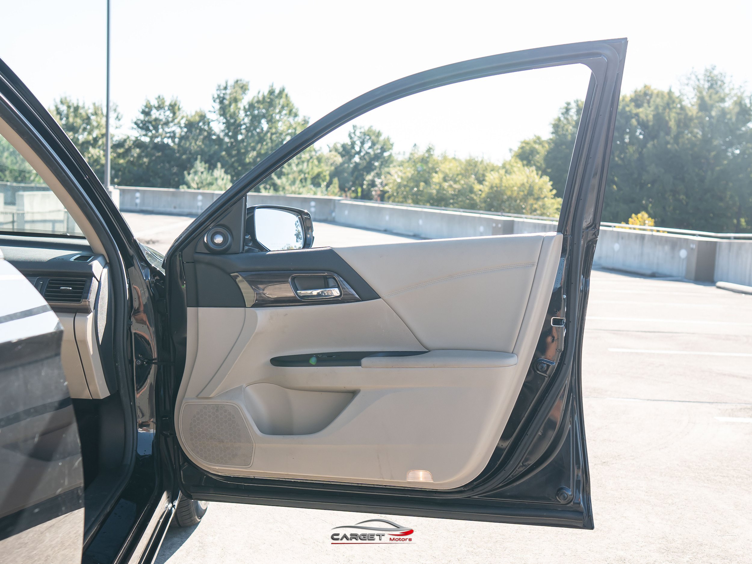 Used 2016 Honda Accord EX-L image 37