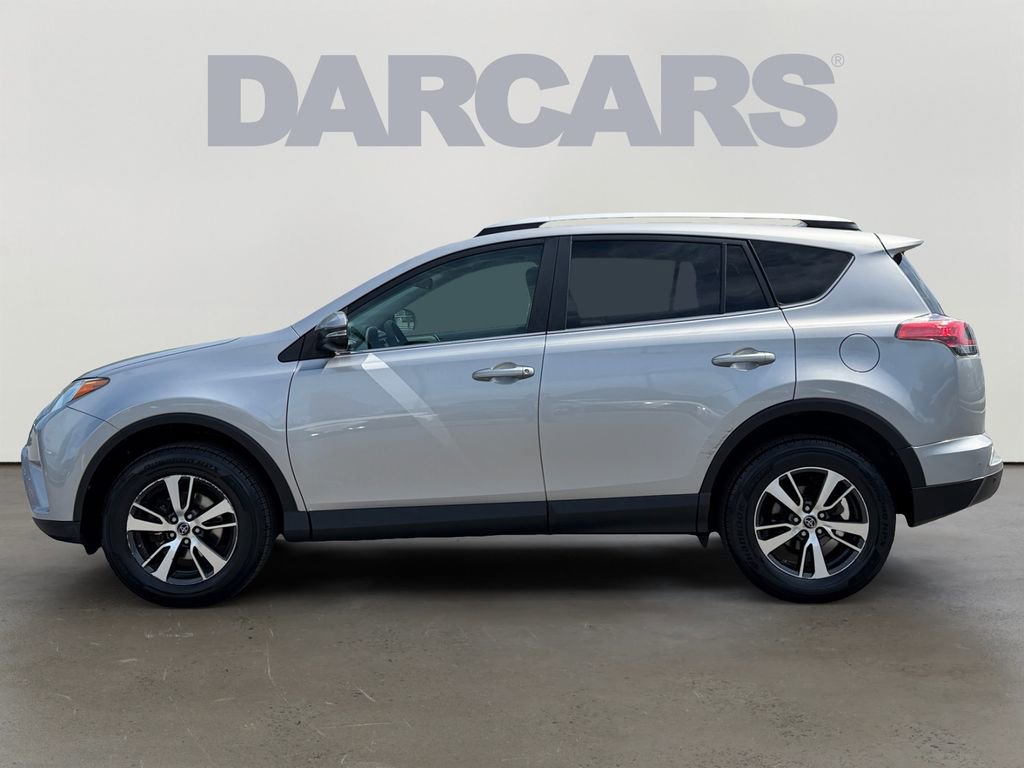 Used 2016 Toyota RAV4 XLE w/ Convenience Package AWD/4WD image 3