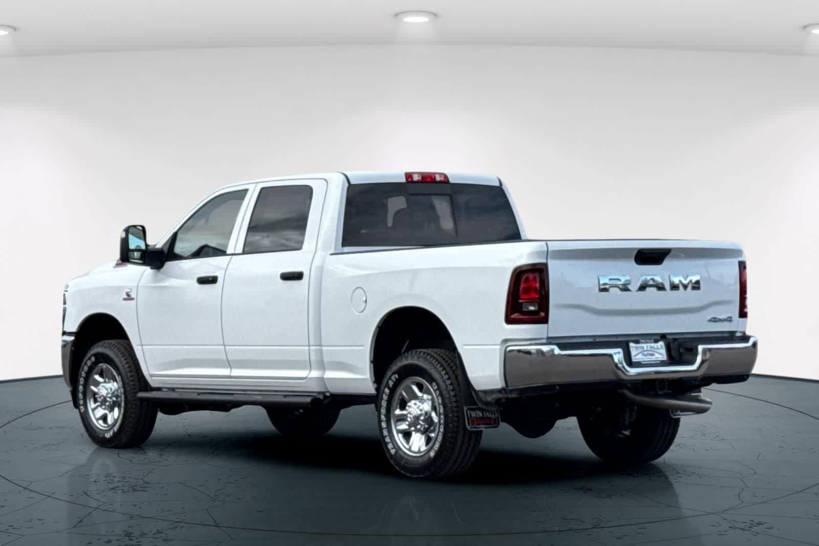 New 2026 RAM 2500 Tradesman AWD/4WD image 8