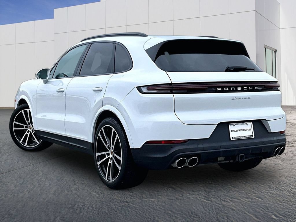 Certified 2024 Porsche Cayenne S AWD/4WD image 3