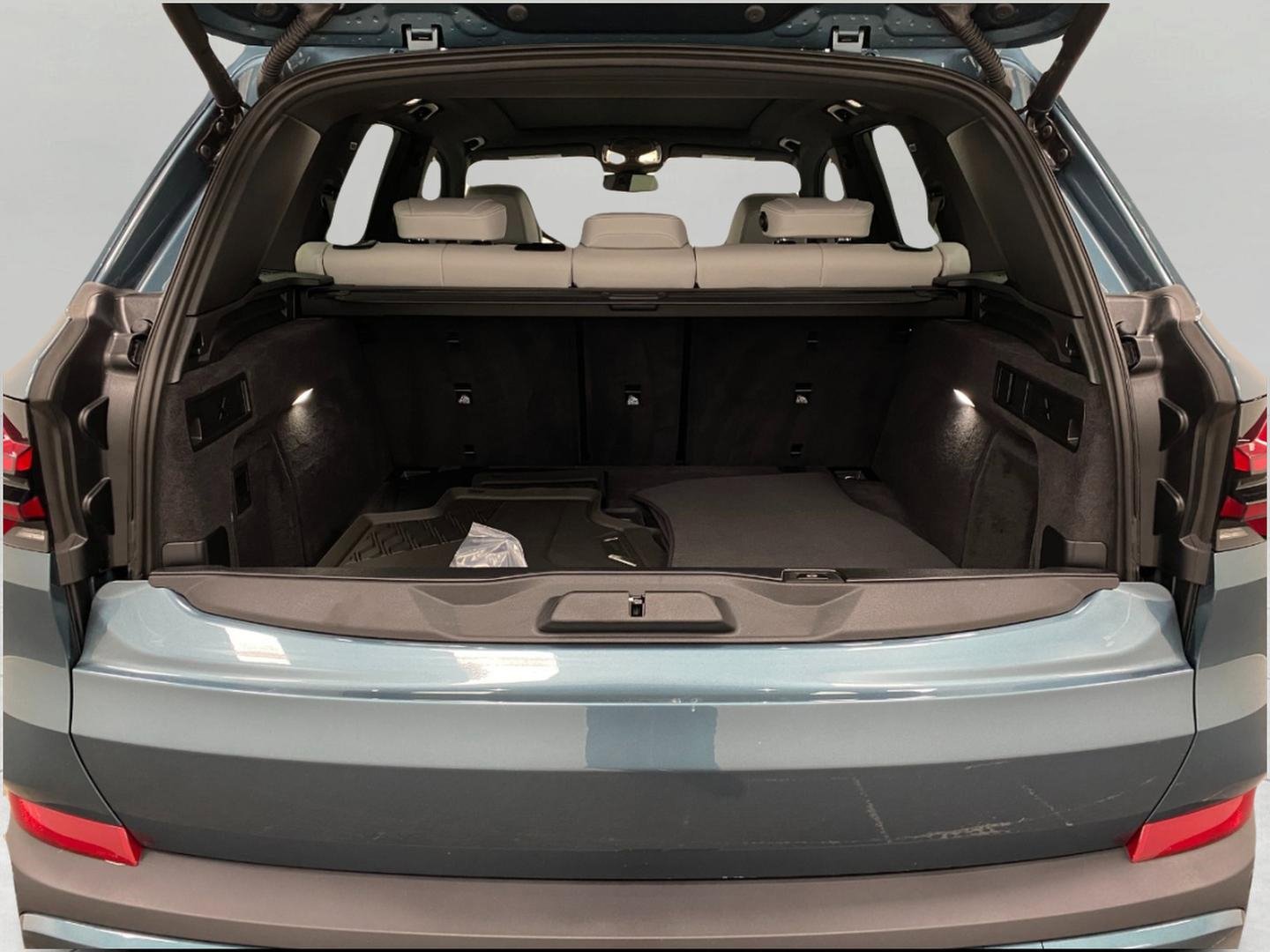 Certified 2026 BMW X5 xDrive40i image 6