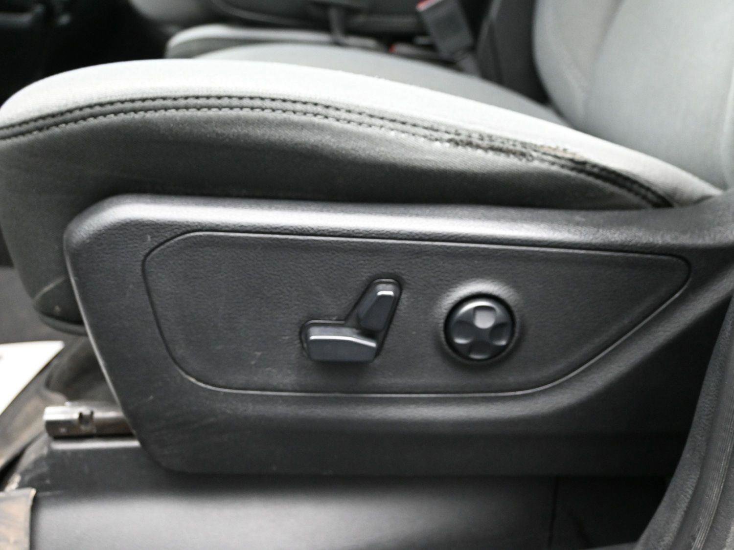 Used 2021 RAM 1500 Big Horn image 17