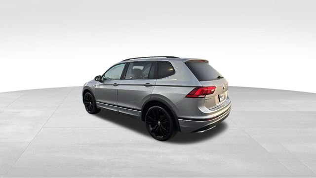 Used 2021 Volkswagen Tiguan SE R-Line image 4