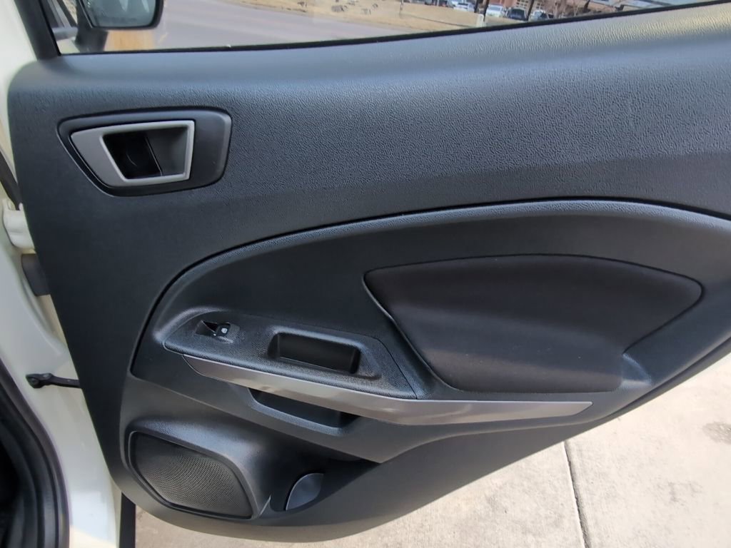 Used 2021 Ford EcoSport SE w/ SE Convenience Package image 28