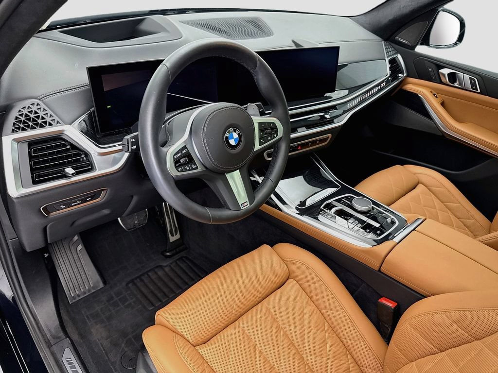 Used 2026 BMW X7 xDrive40i w/ M Sport Package AWD/4WD image 9