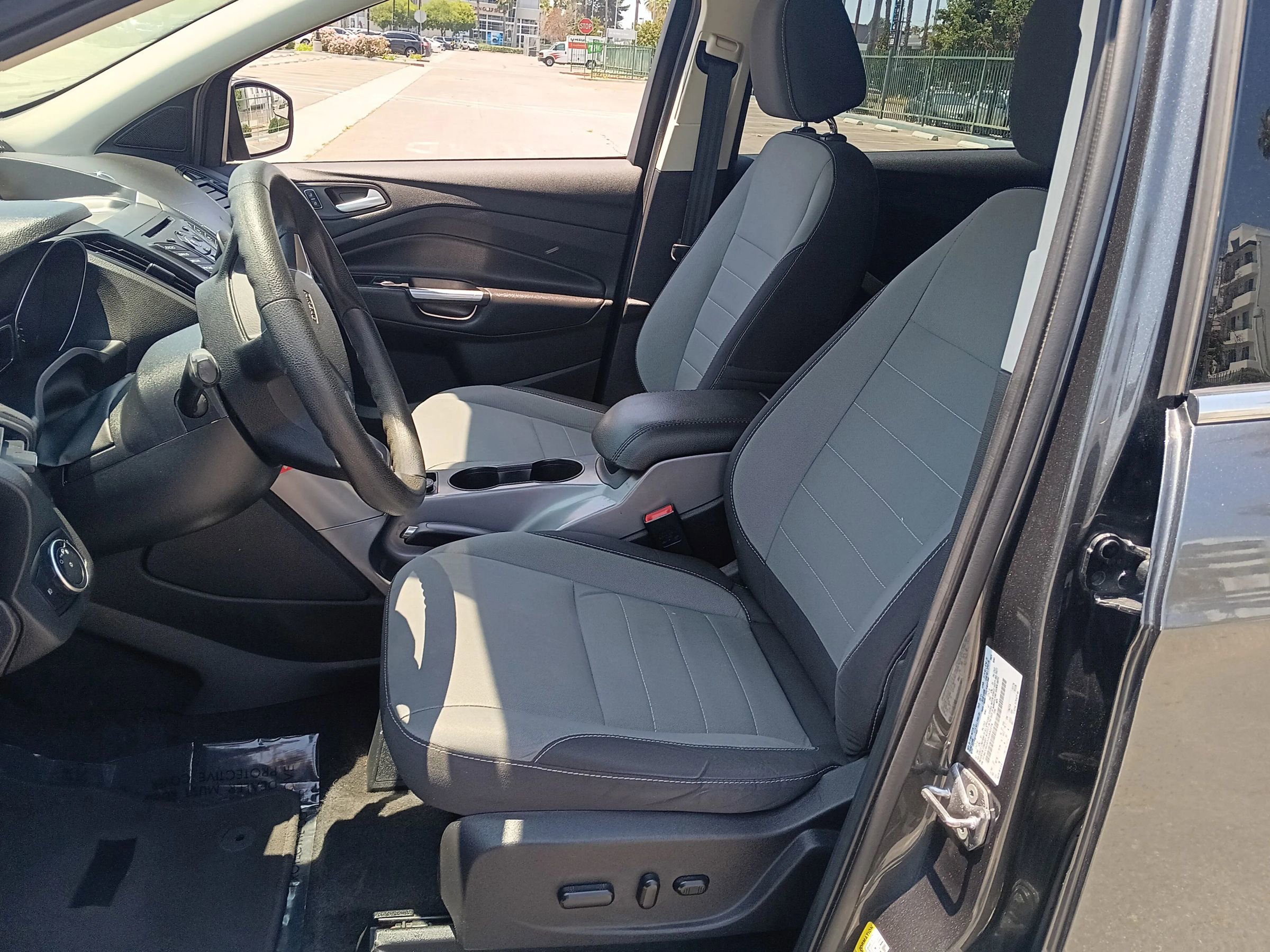 Used 2016 Ford Escape SE image 13