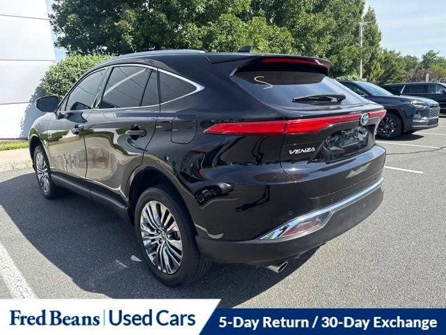 Used 2024 Toyota Venza XLE AWD/4WD image 15