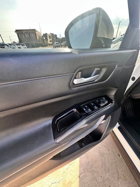 Certified 2022 Nissan Pathfinder SL AWD/4WD image 23