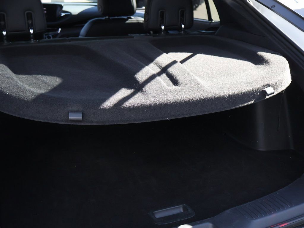 Used 2025 Buick Envista Sport Touring image 18