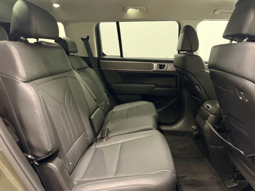 Used 2025 Hyundai Santa Fe SEL AWD/4WD image 22