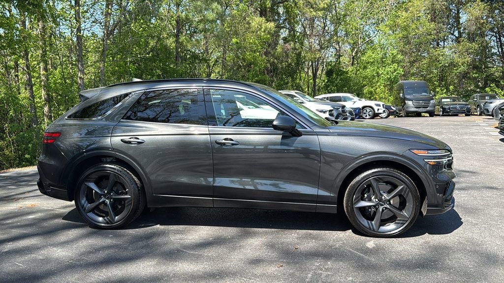 Used 2026 Genesis GV70 2.5T Sport Prestige AWD/4WD image 3