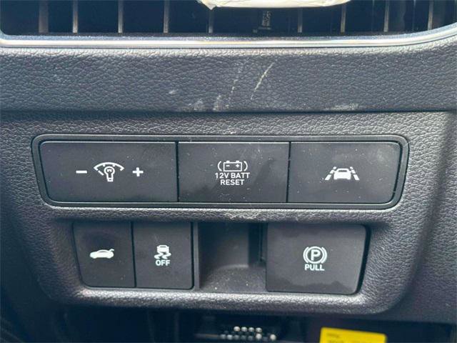 Used 2023 Hyundai Sonata SEL w/ Cargo Package image 18