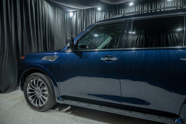Used 2023 Nissan Armada Platinum w/ Captain's Chairs Package AWD/4WD image 5