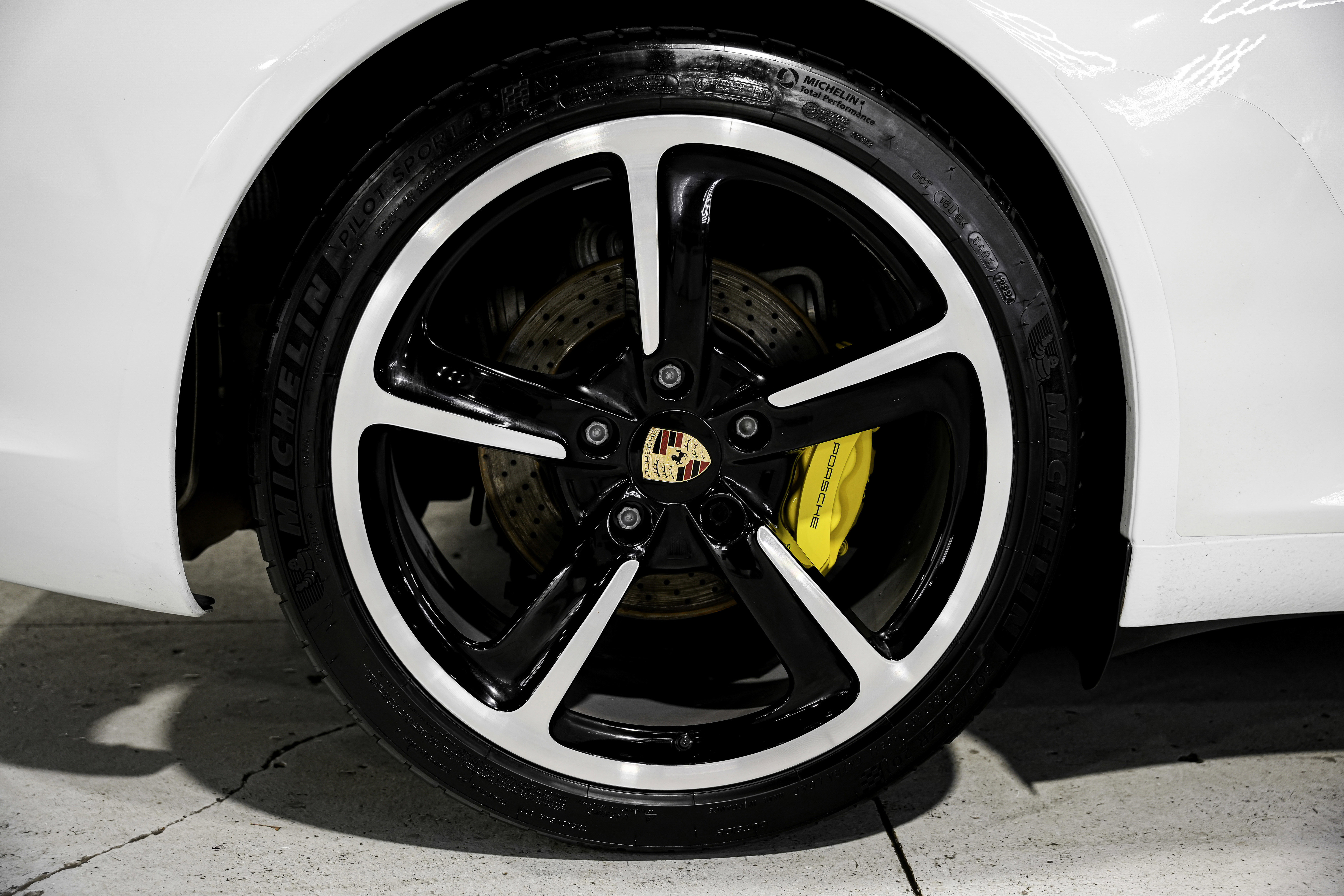 Used 2014 Porsche 911 Carrera image 46