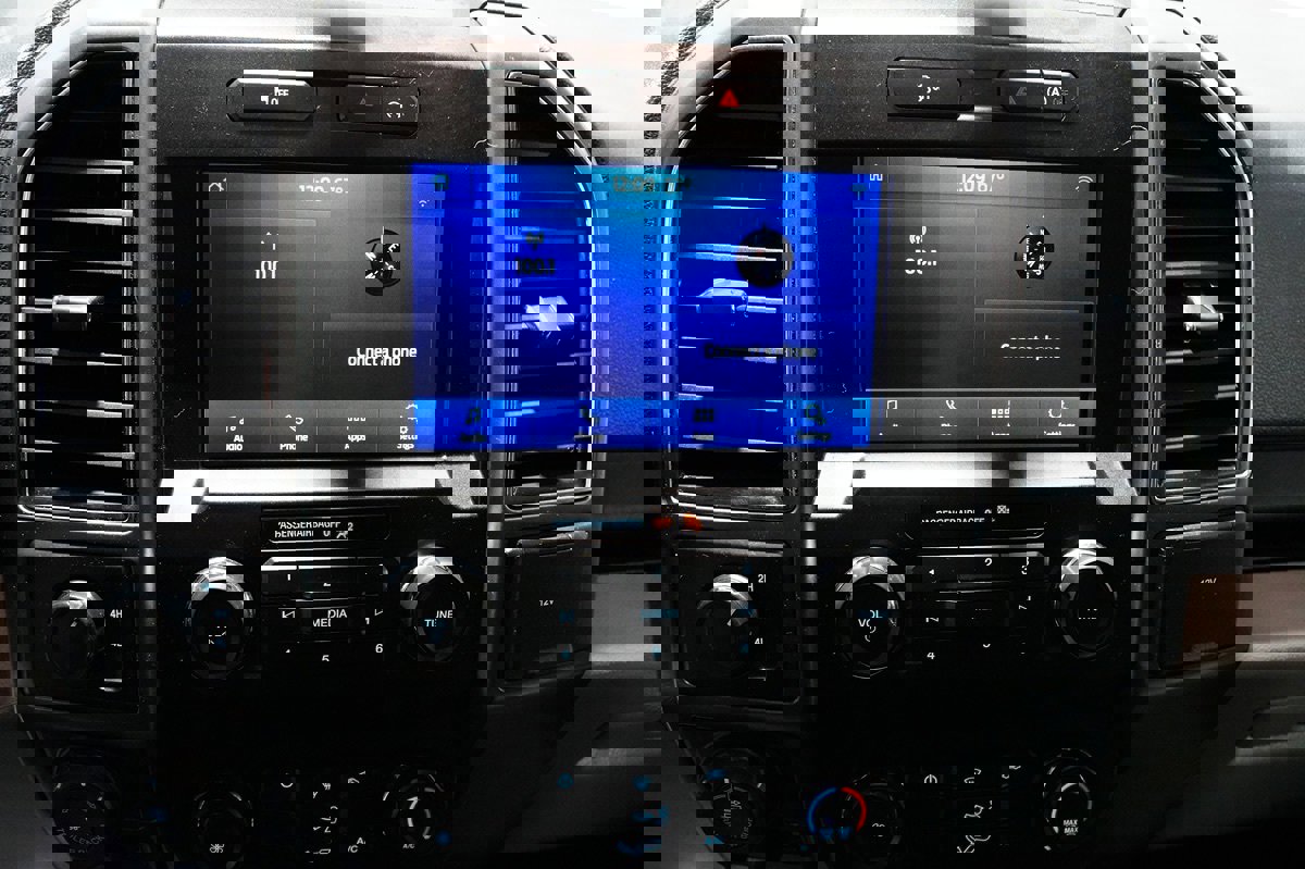 Used 2020 Ford F150 XLT w/ XTR Package image 12