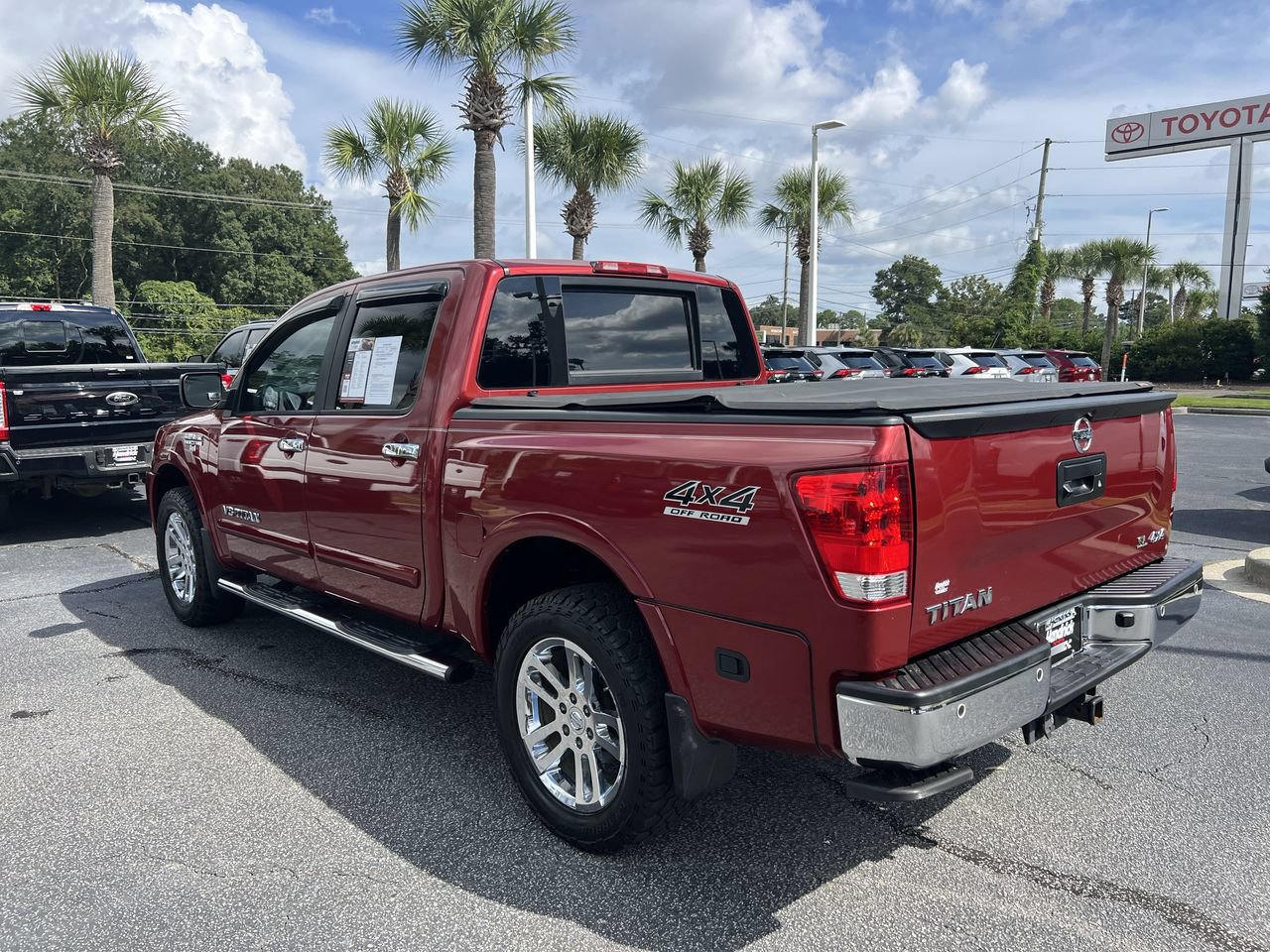 Used 2014 Nissan Titan SL w/ SL Heavy Metal Package AWD/4WD image 8