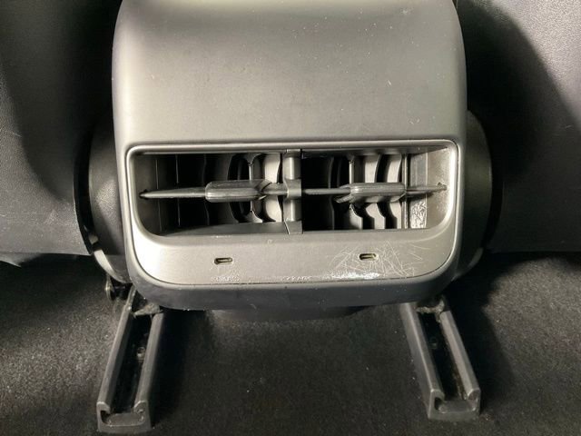 Used 2020 Tesla Model 3 Standard Range image 17