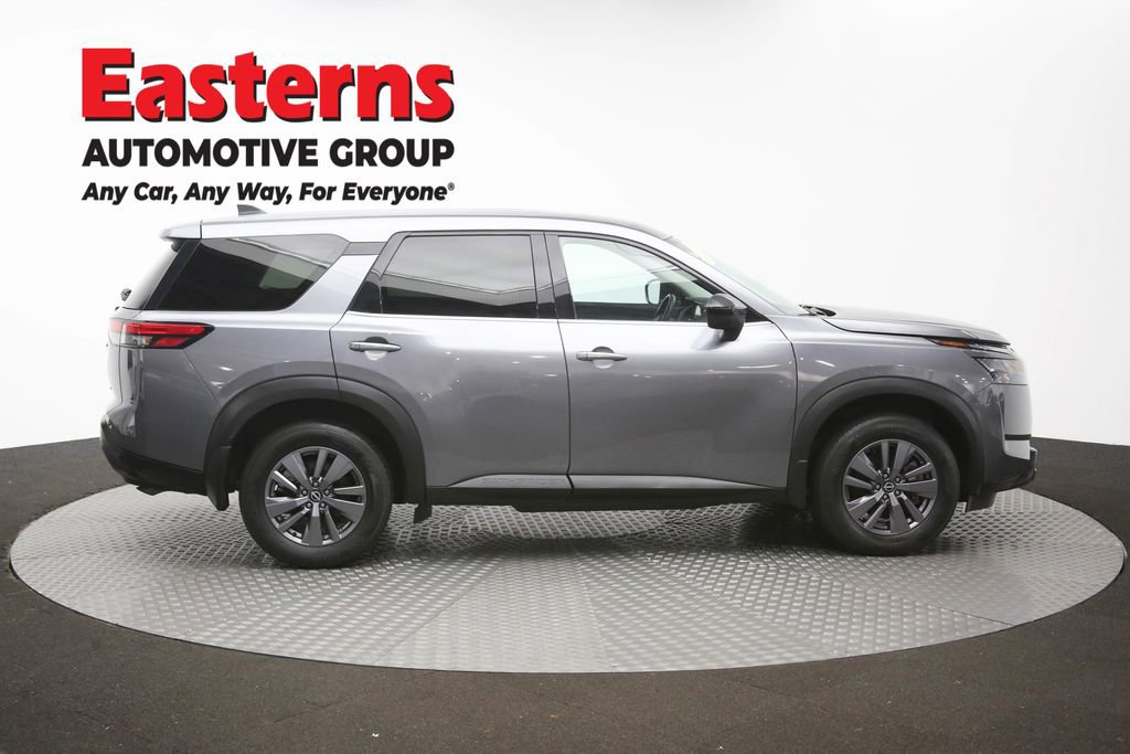 Used 2023 Nissan Pathfinder S AWD/4WD image 55