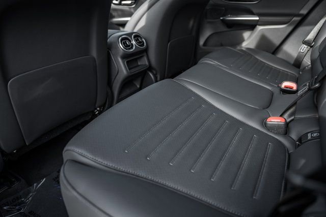 New 2026 Mercedes-Benz GLC 300 4MATIC image 30