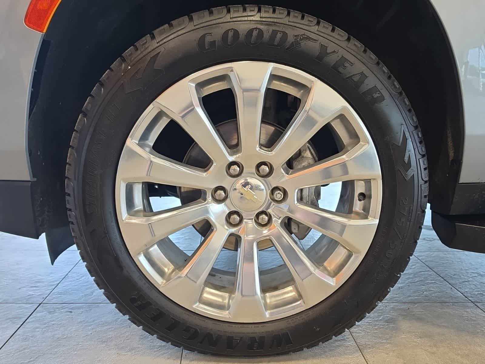 Used 2023 Chevrolet Tahoe Premier AWD/4WD image 13