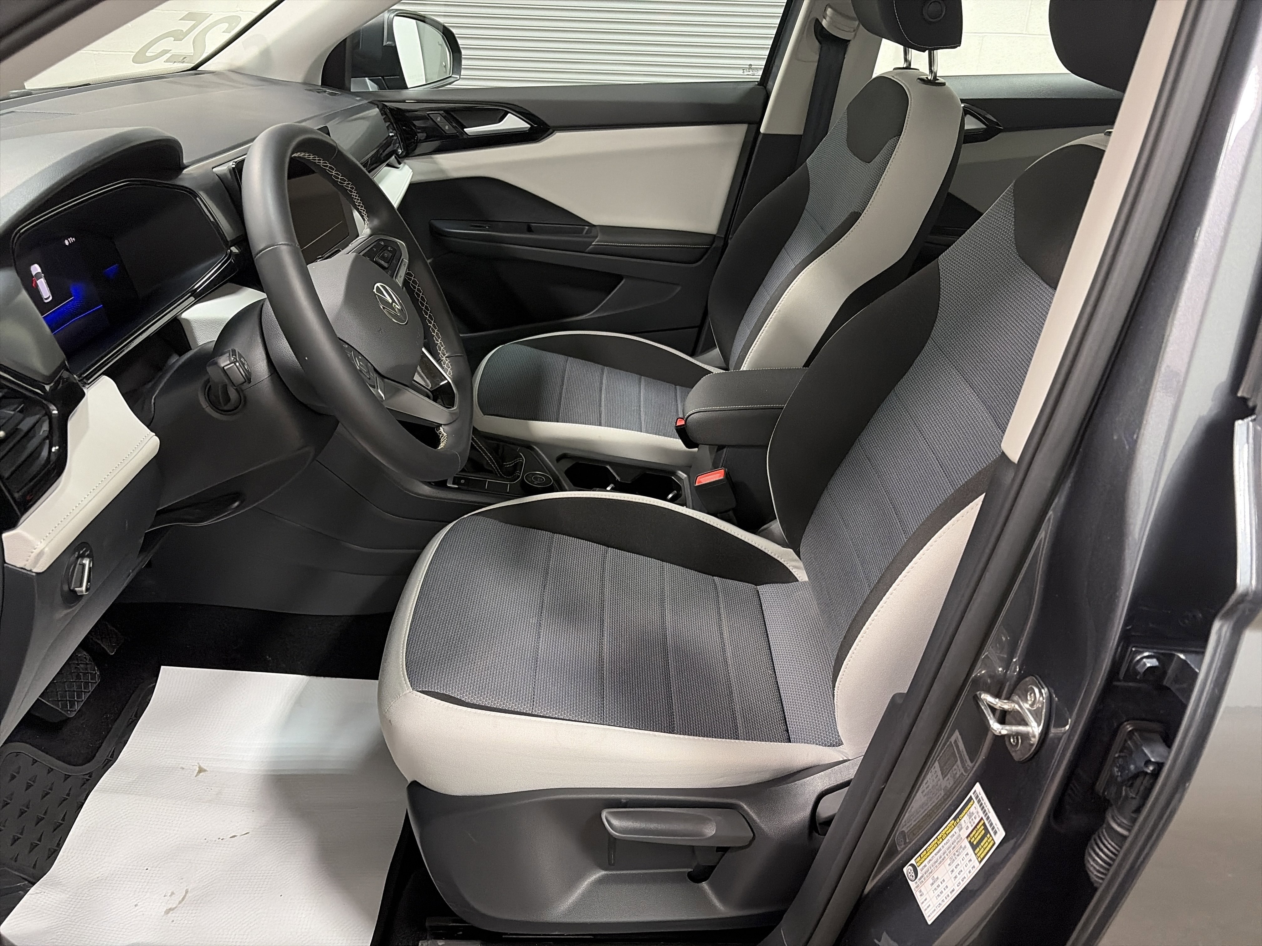 Certified 2025 Volkswagen Taos S image 12