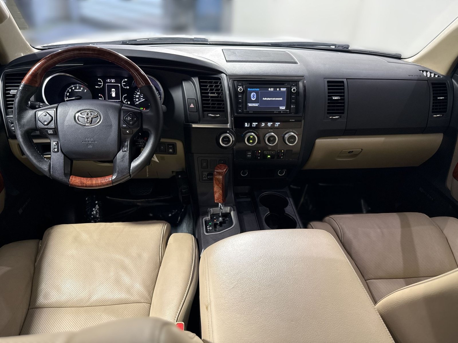 Used 2018 Toyota Sequoia Platinum RWD image 39