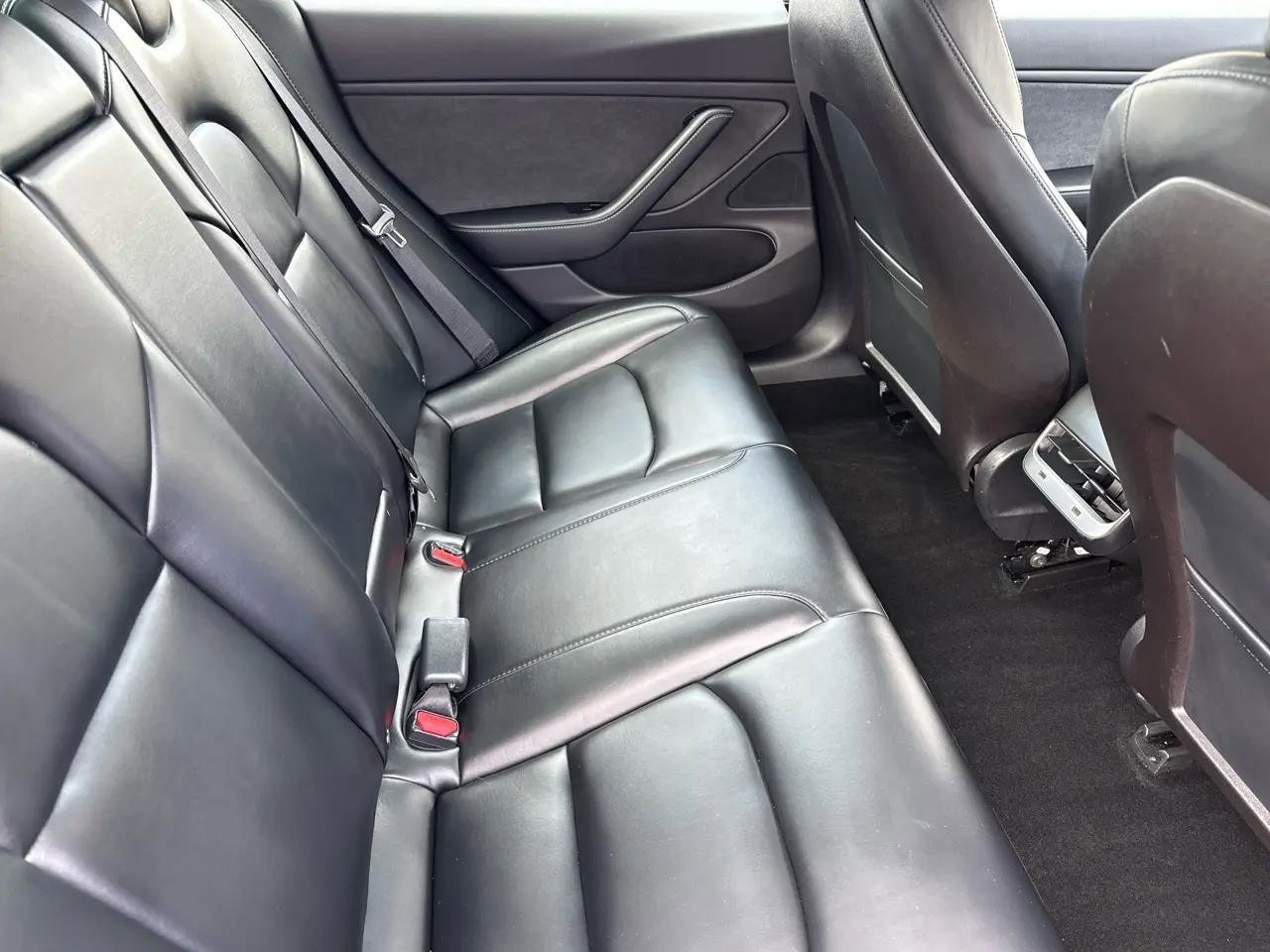 Used 2019 Tesla Model 3 Long Range image 22