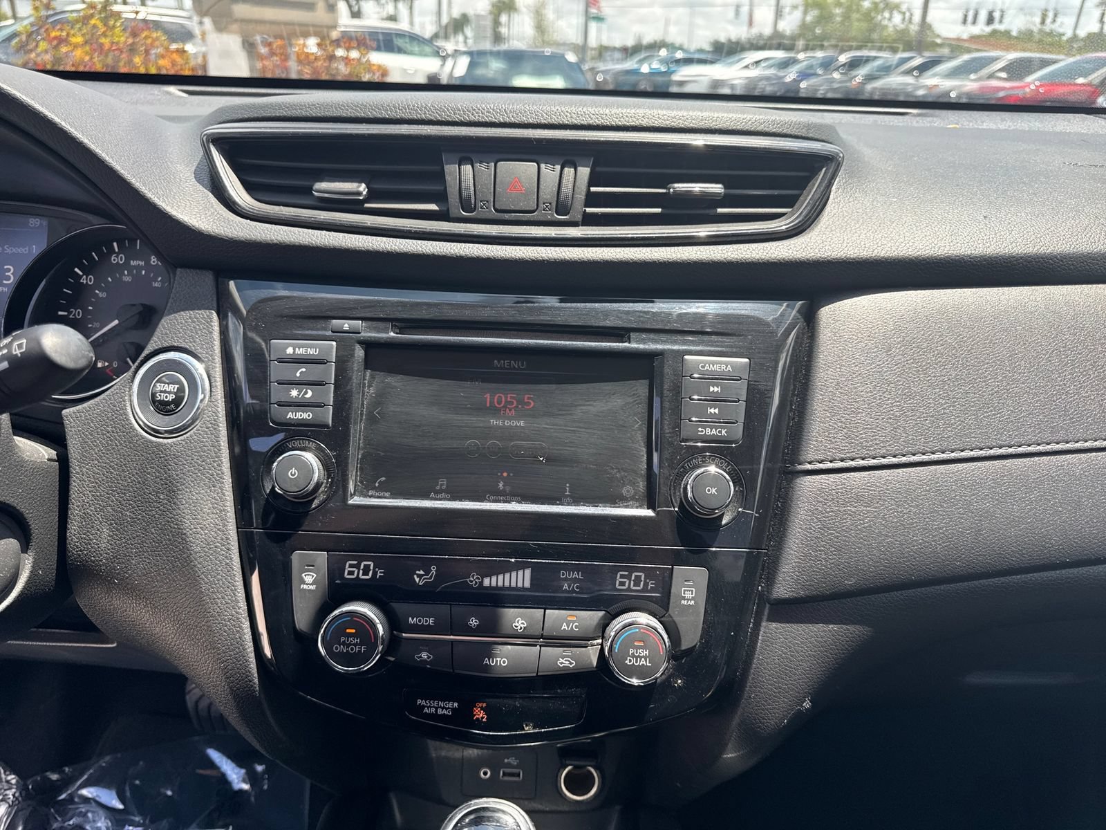 Used 2019 Nissan Rogue SV AWD/4WD image 30