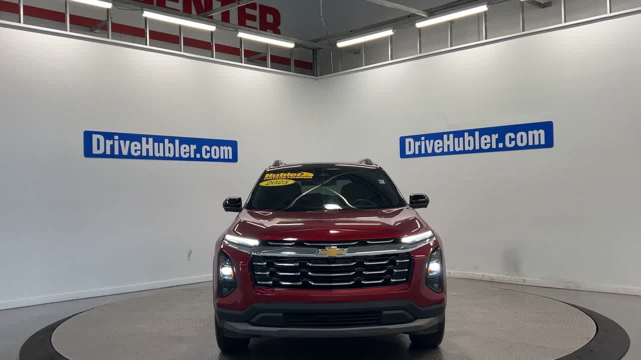 Used 2025 Chevrolet Equinox LT w/ Safety and Technology Package FWD image 4