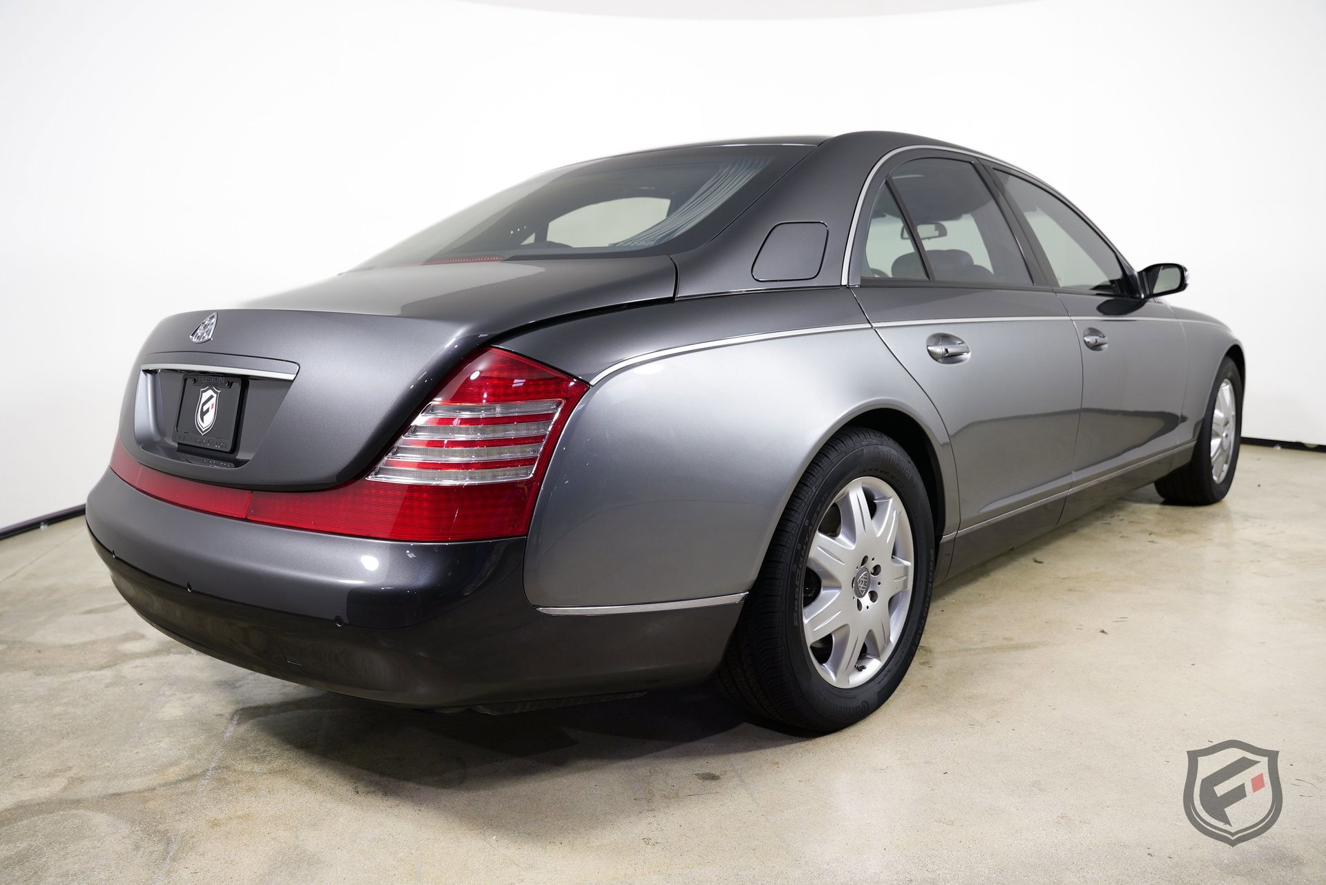 Used 2004 Maybach 57 image 9