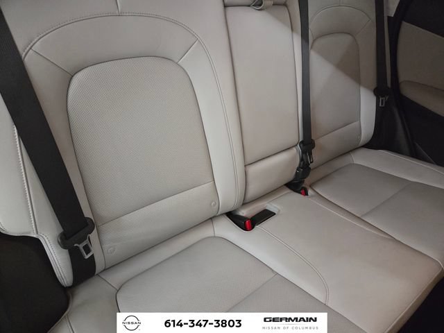 Used 2023 Hyundai Kona Limited AWD/4WD image 19